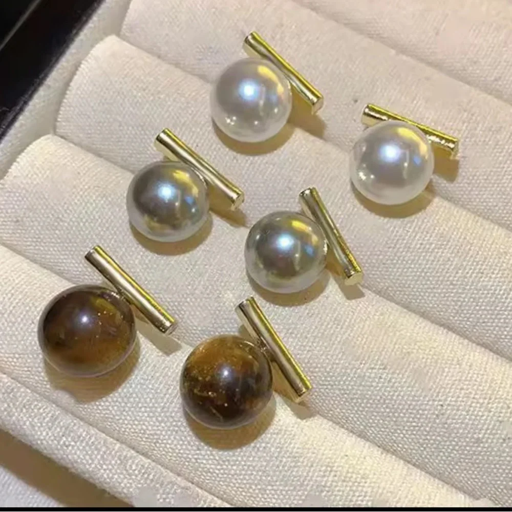 Vintage Pearl Gray Stud Earrings — Classic Gold Tone